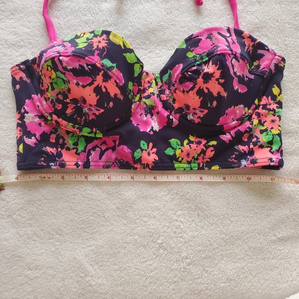 ๐HP๐ dELiA's | Floral Midkini Swim Top Like New - Picture 5 of 8